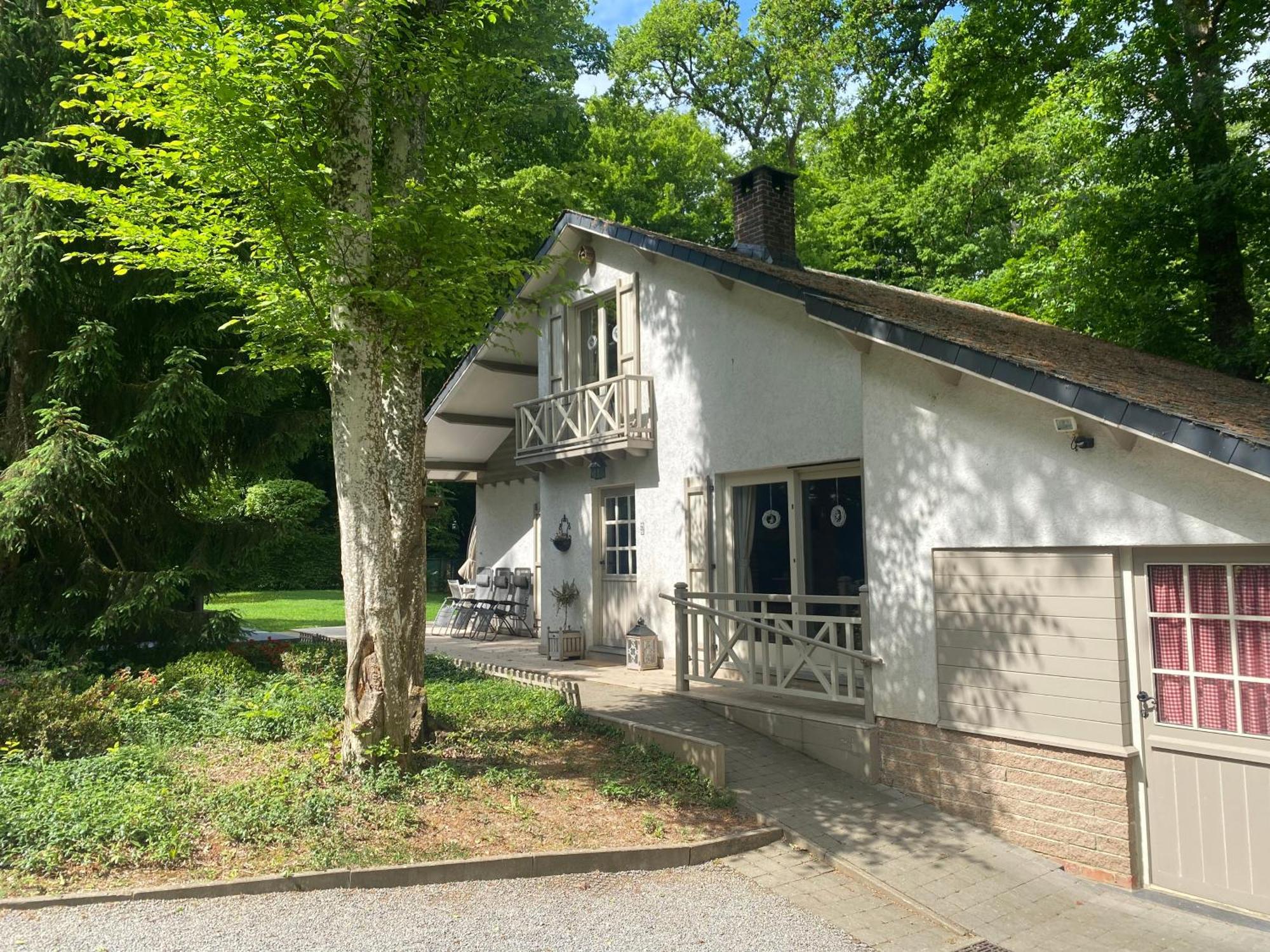 Le Colibri Spa Jacuzzi Durbuy Esterno foto